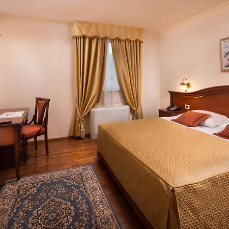 Hotel Savoy Opatija Zewnętrze zdjęcie